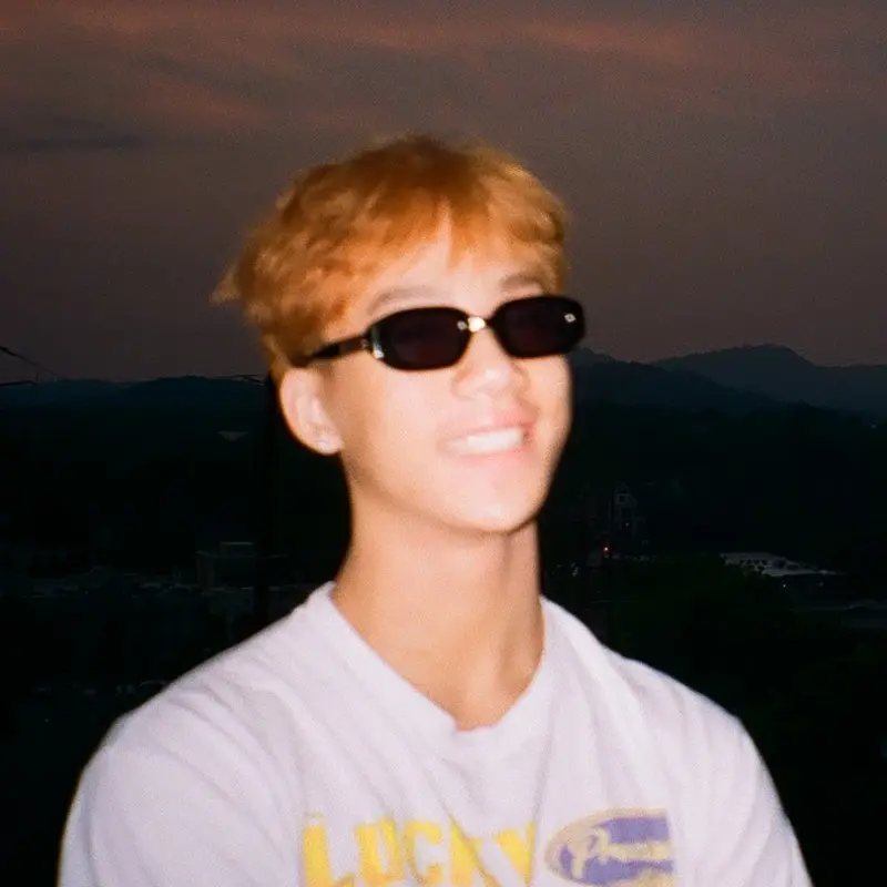 Picture of Evan Zhou